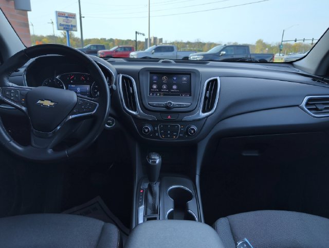 Used 2020 Chevrolet Equinox LT w/ Driver Convenience Package FWD image 4