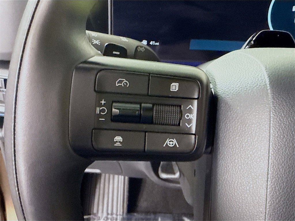 Used 2025 Hyundai Santa Fe Calligraphy image 24