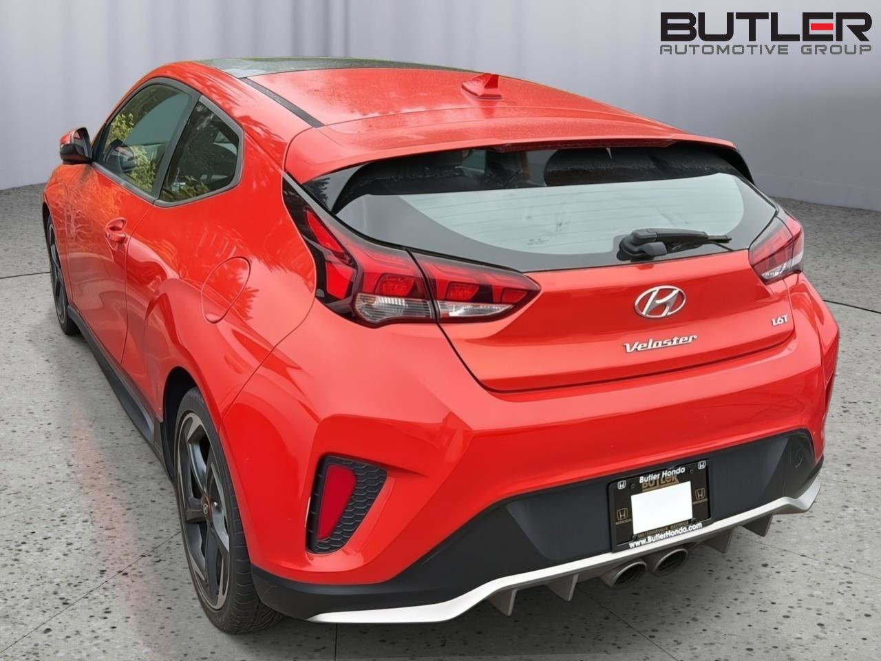 Used 2019 Hyundai Veloster Turbo FWD image 10