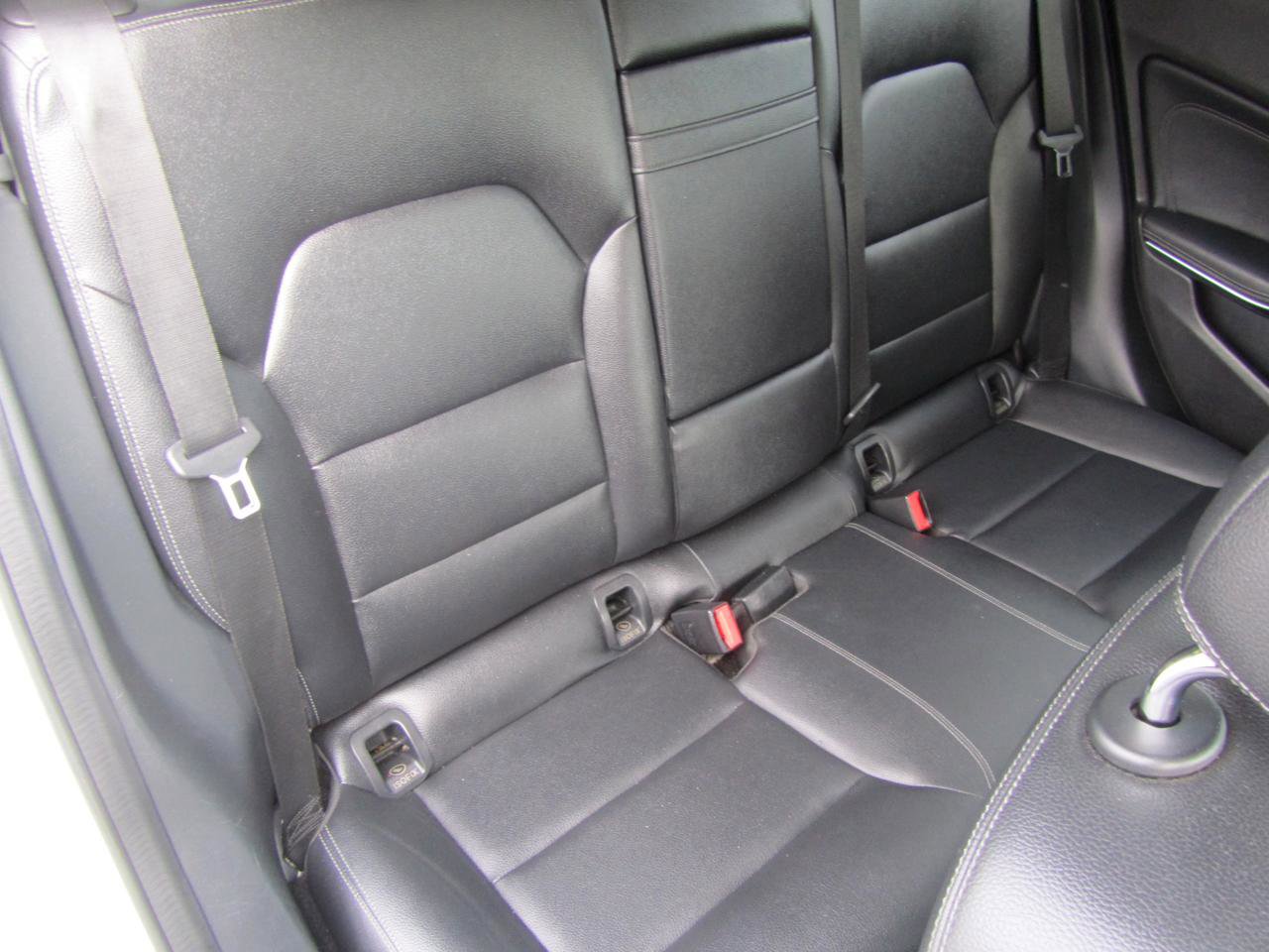 Used 2015 Mercedes-Benz GLA 250 4MATIC image 24