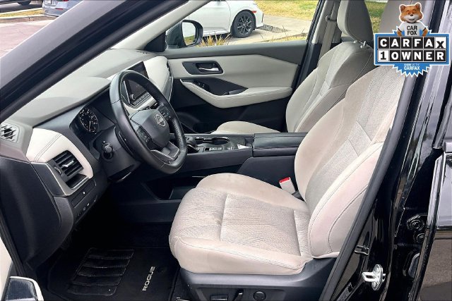 Used 2025 Nissan Rogue SV FWD image 25