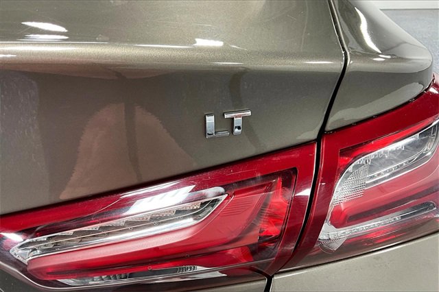Used 2020 Chevrolet Malibu LT image 22