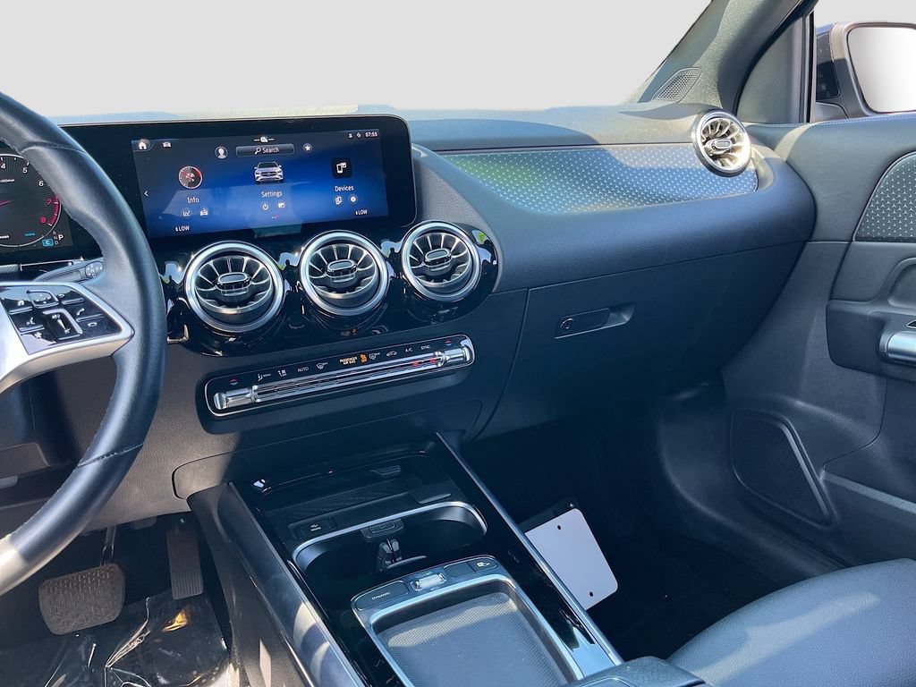Used 2025 Mercedes-Benz GLA 250 image 22