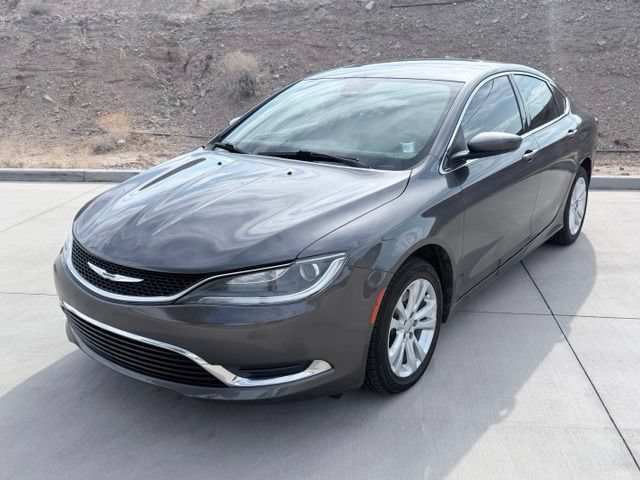 Used 2017 Chrysler 200 Limited Platinum w/ Comfort & Convenience Group FWD image 1
