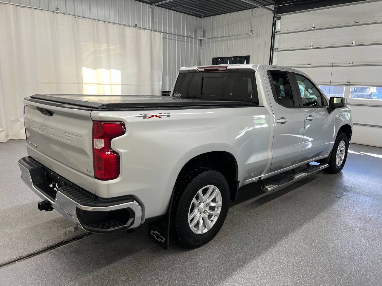 Used 2020 Chevrolet Silverado 1500 LT w/ All-Star Edition AWD/4WD image 4
