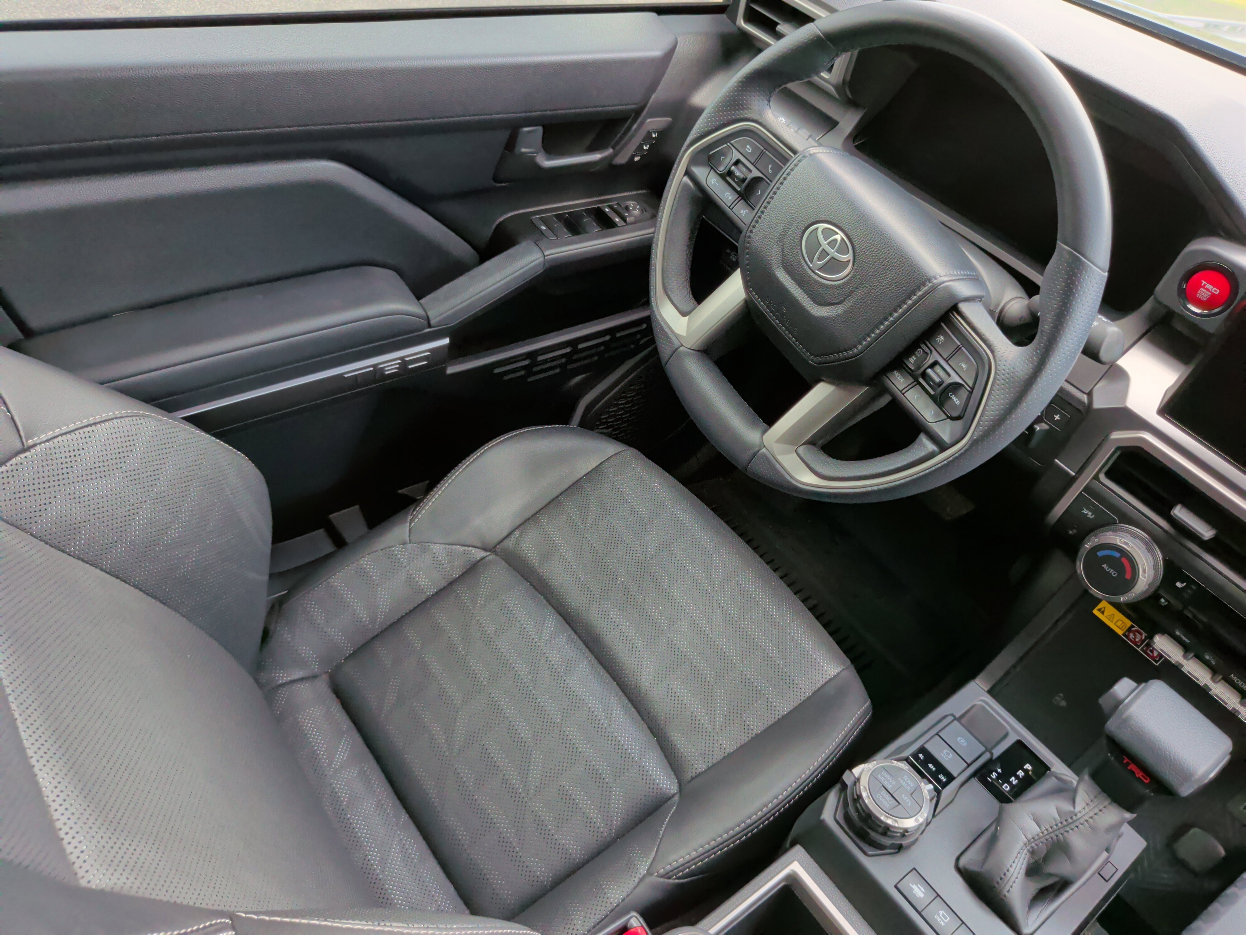 Used 2025 Toyota 4Runner TRD Off-Road Premium w/ Tow Technology Package image 33