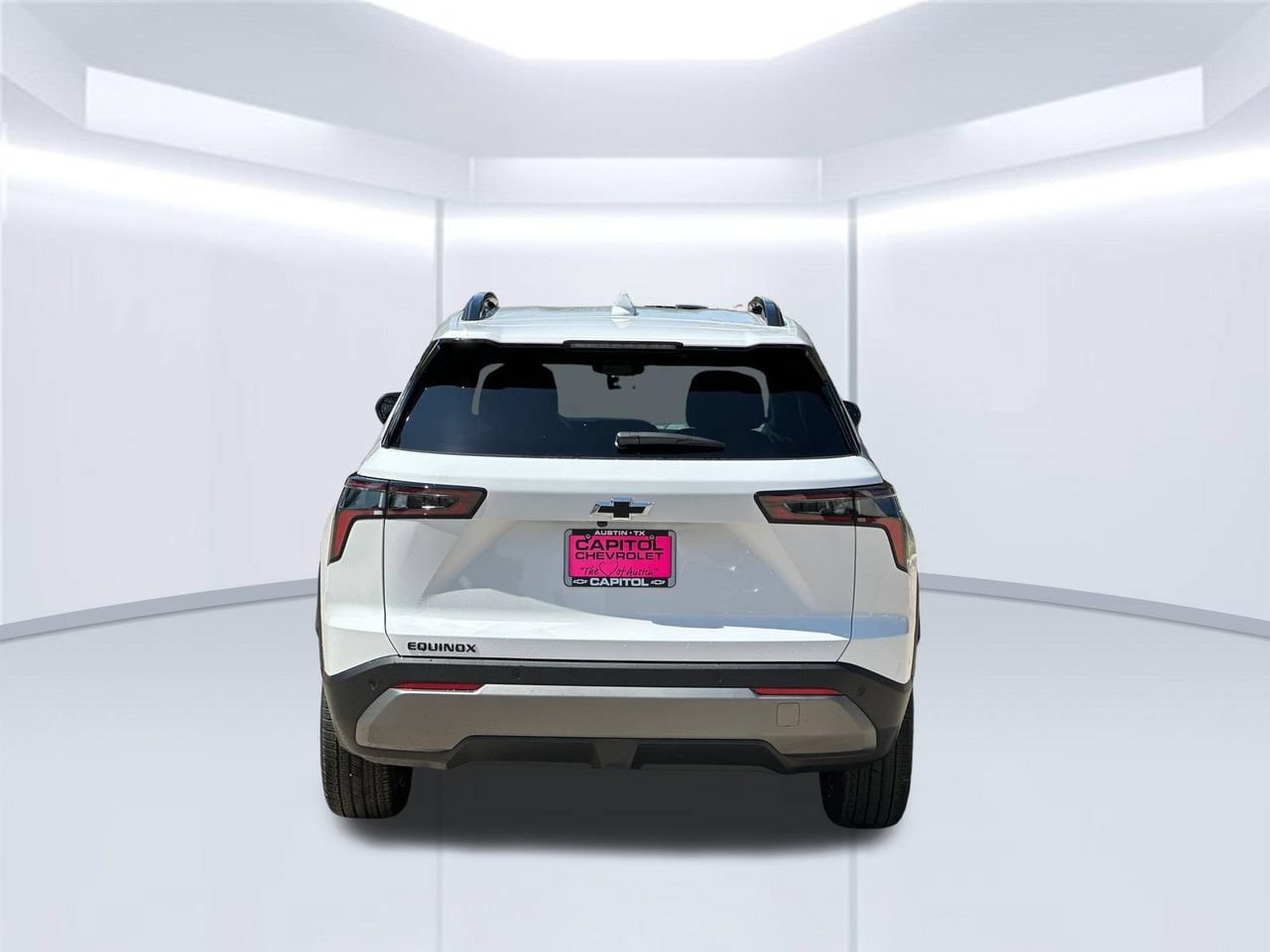 New 2027 Chevrolet Equinox LT w/ Convenience Package II FWD image 4