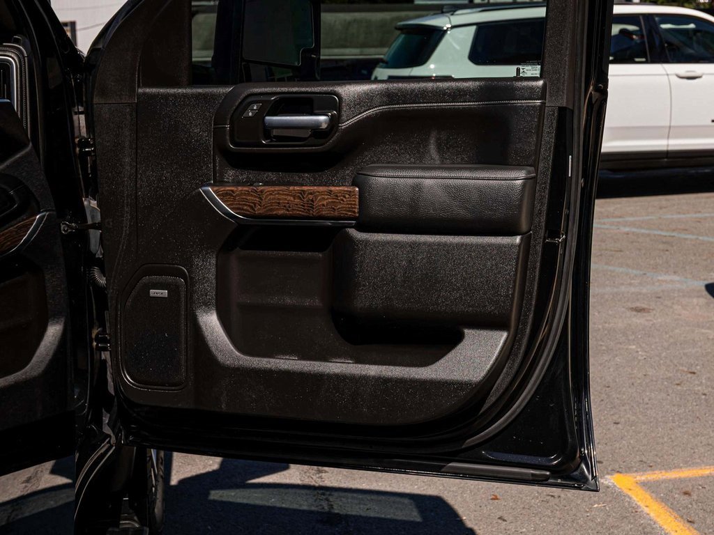 Used 2021 GMC Sierra 3500 Denali w/ Denali Ultimate Package image 13