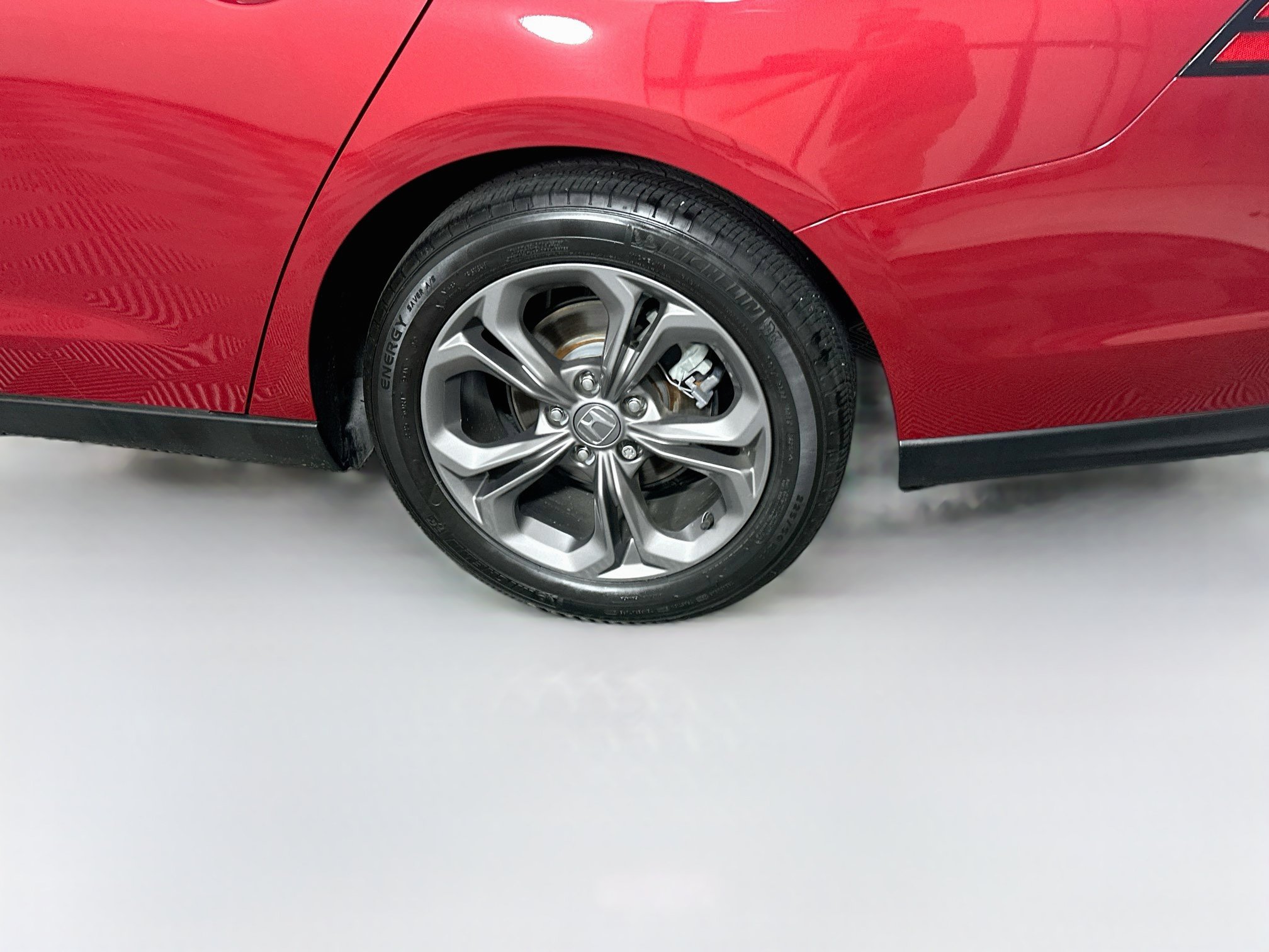 Used 2024 Honda Accord EX image 11