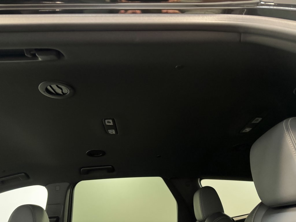 Used 2024 Buick Enclave Premium image 10