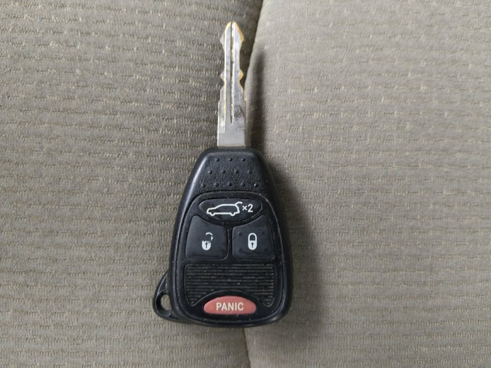 Used 2014 Chrysler 200 Touring FWD image 32