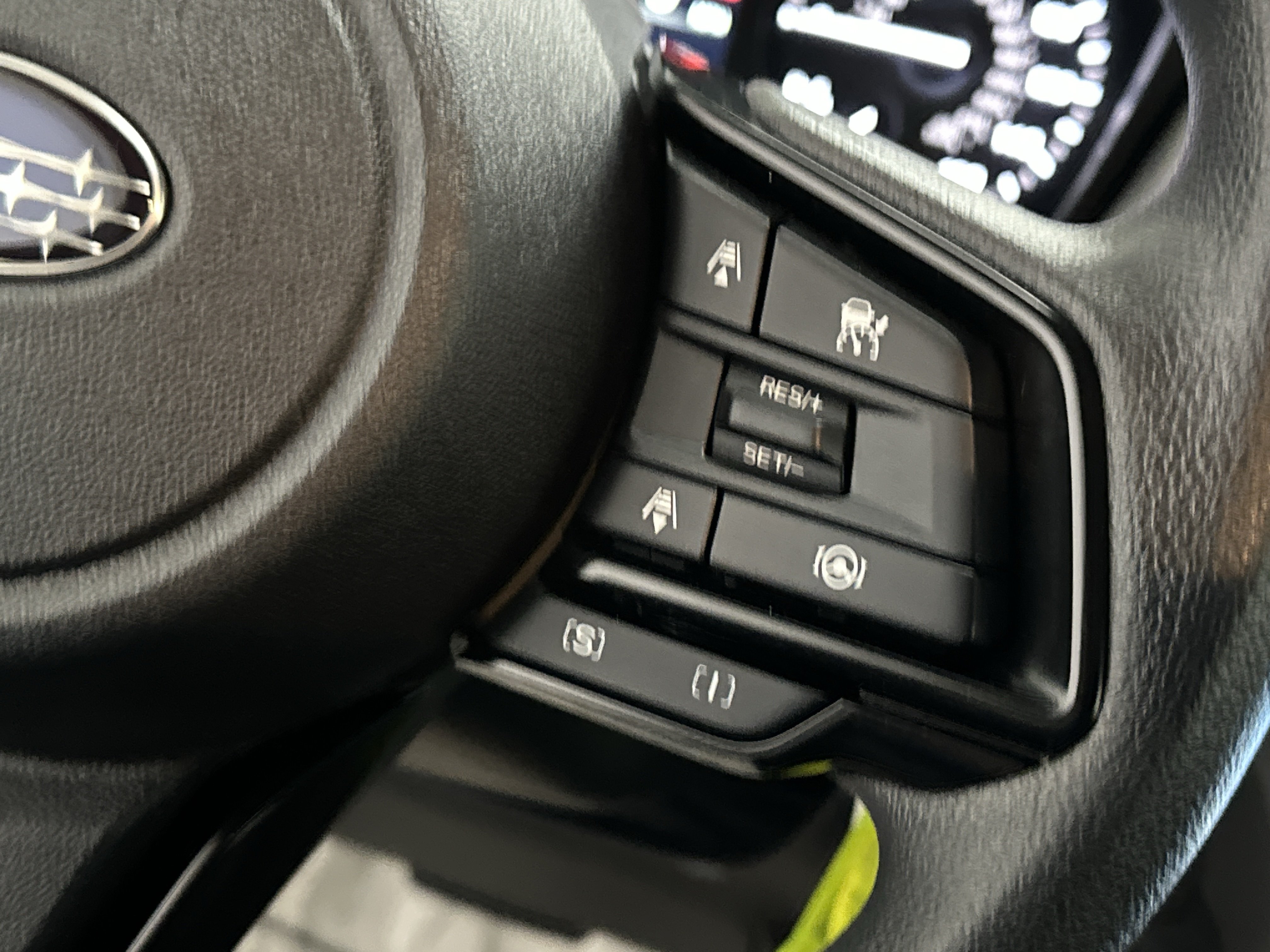 Used 2025 Subaru Crosstrek 2.0i AWD/4WD image 24