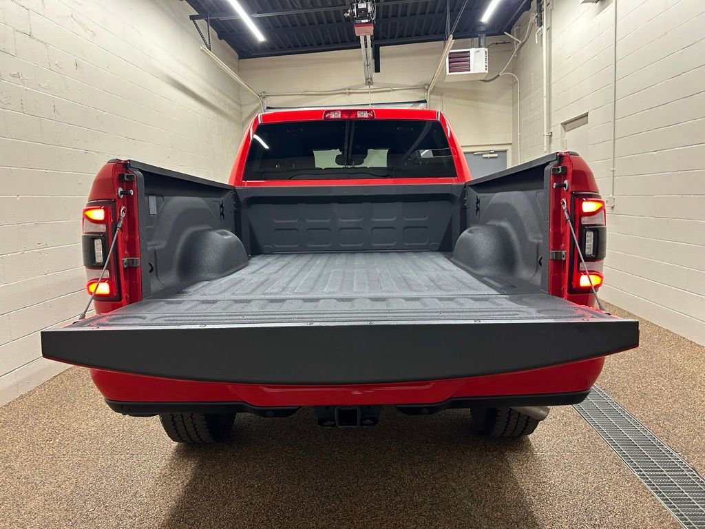 Used 2024 RAM 2500 Big Horn w/ Night Edition AWD/4WD image 11