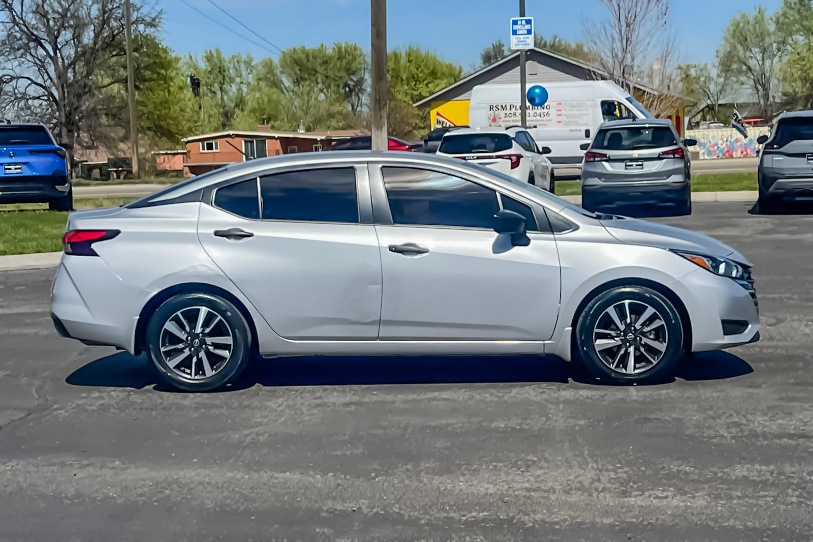 Used 2024 Nissan Versa S w/ S Plus Package FWD video 3