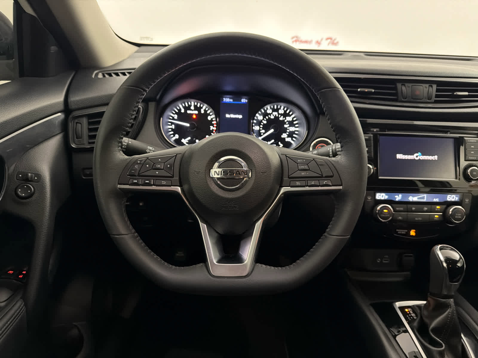 Used 2018 Nissan Rogue SV FWD image 17