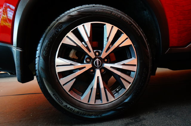 Certified 2023 Nissan Rogue SV AWD/4WD image 70