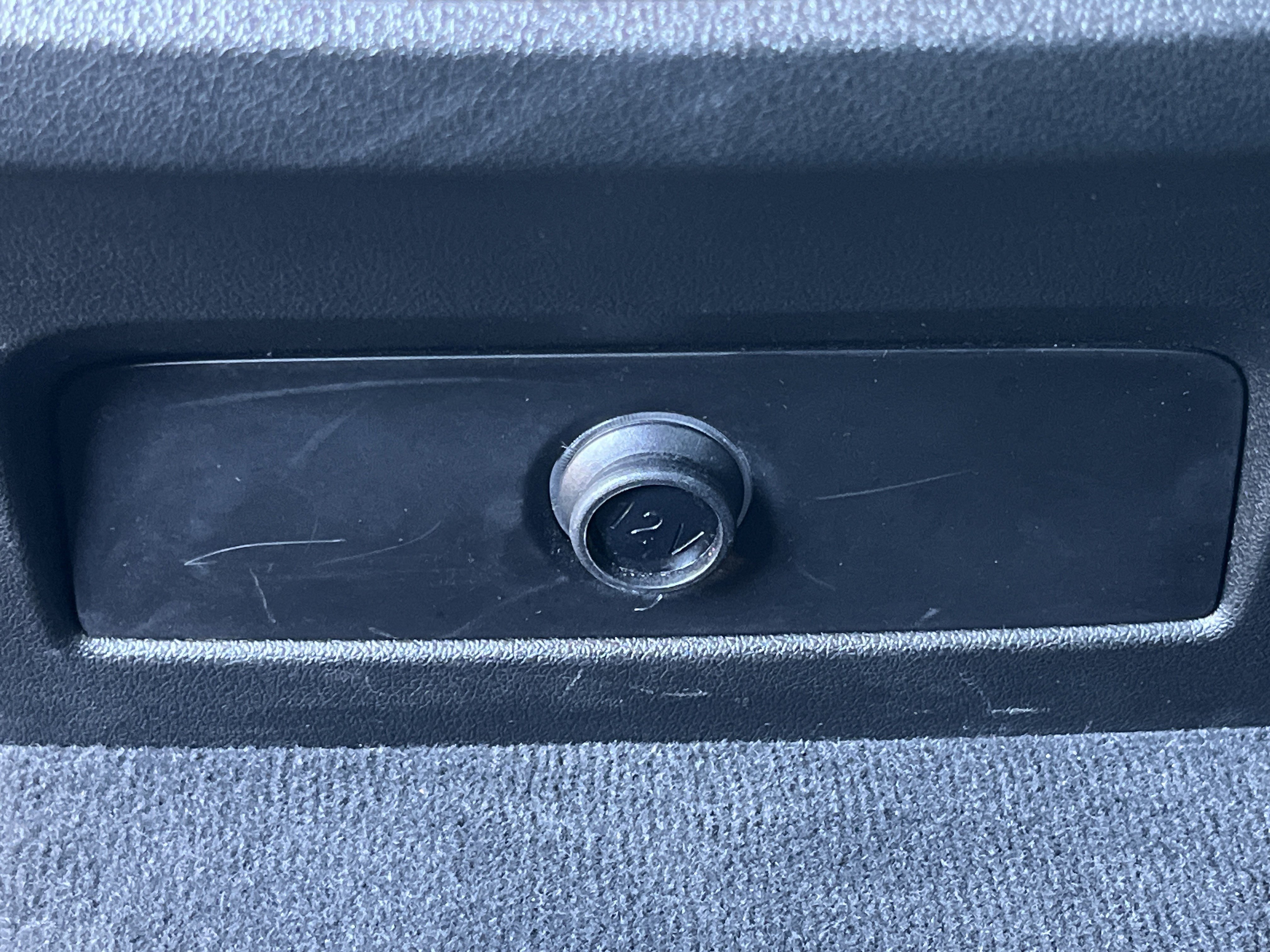 Used 2024 BMW X6 xDrive40i image 23