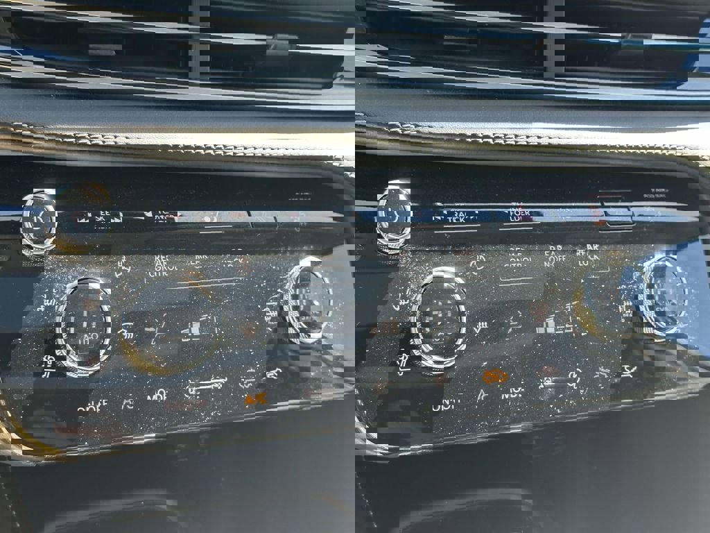 Used 2024 INFINITI QX60 Luxe w/ Cargo Package image 29