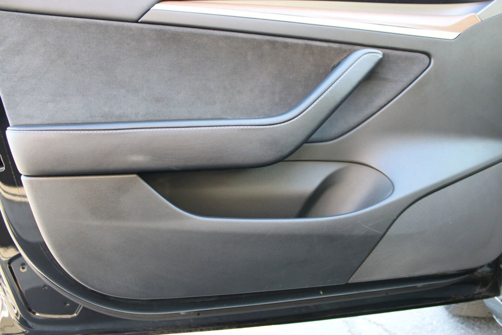 Used 2022 Tesla Model 3 Standard Range image 14