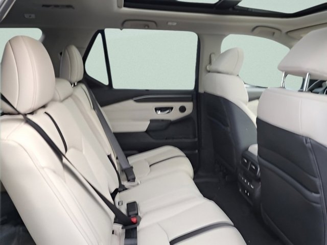 New 2026 Honda Pilot Touring image 28