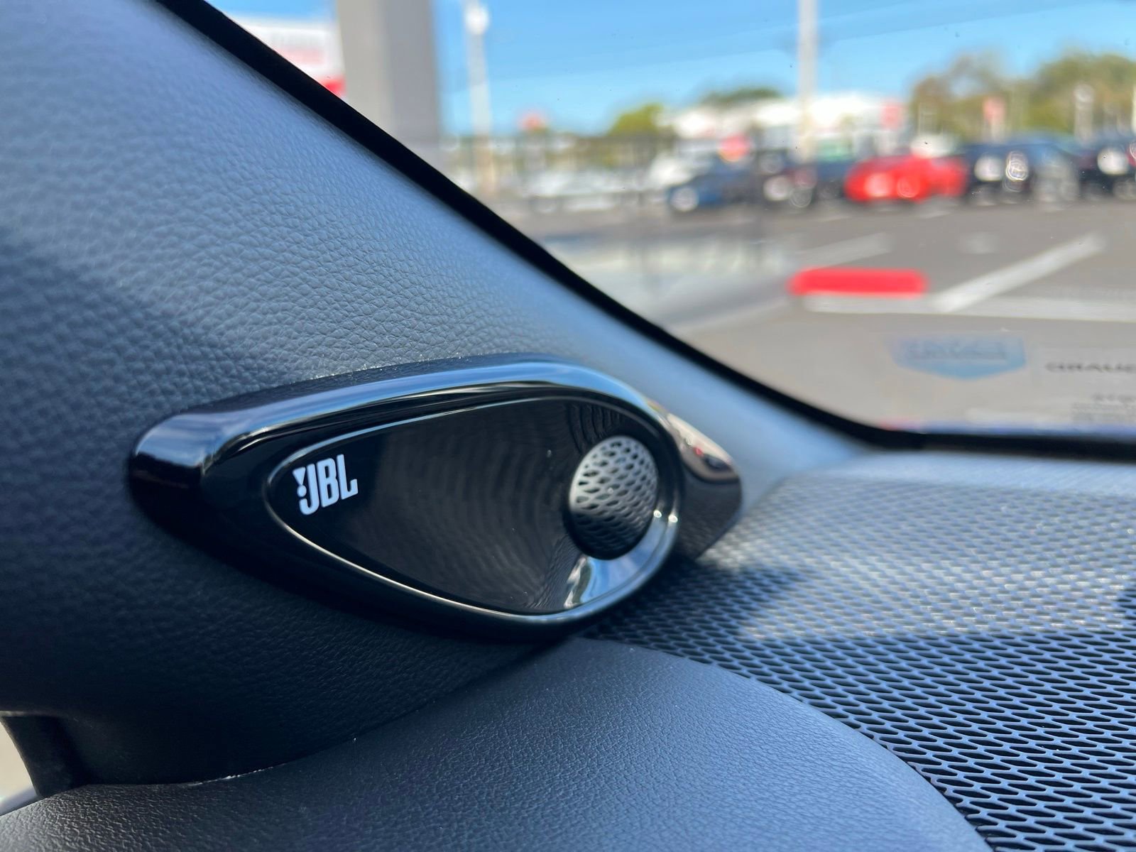 Used 2020 Toyota Corolla XSE image 32