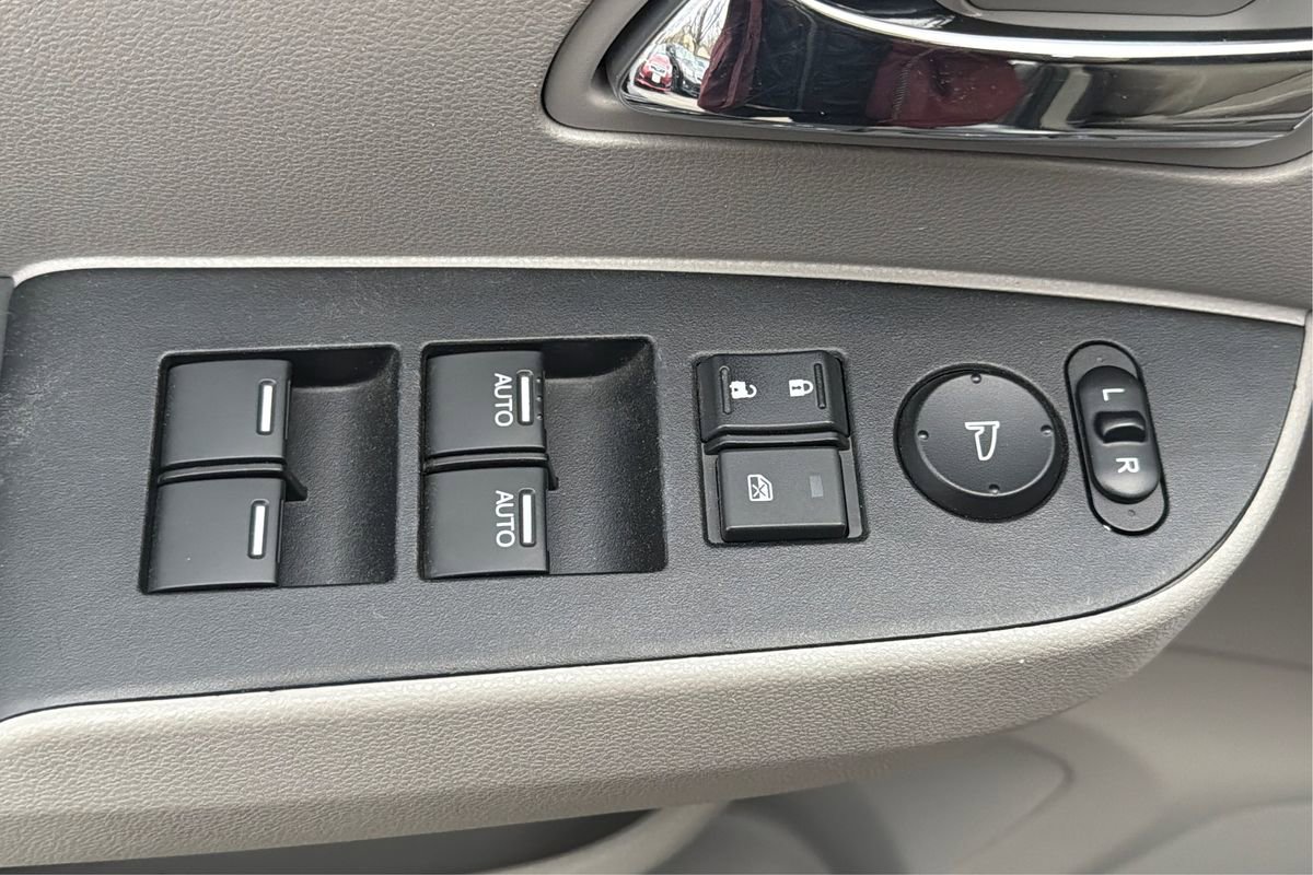 Used 2016 Honda Odyssey EX image 34