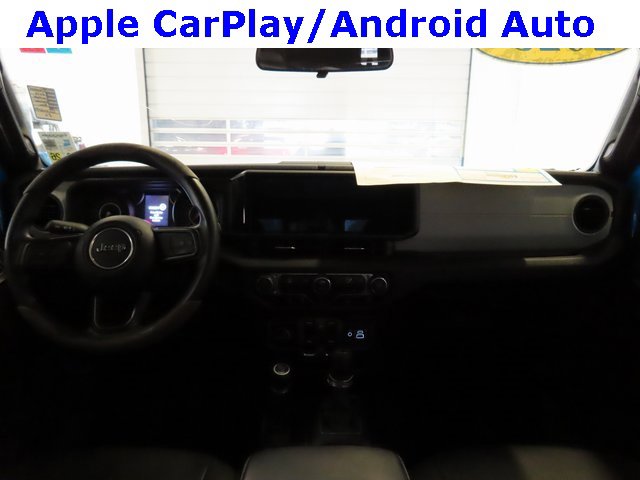 Used 2025 Jeep Gladiator Sport image 7