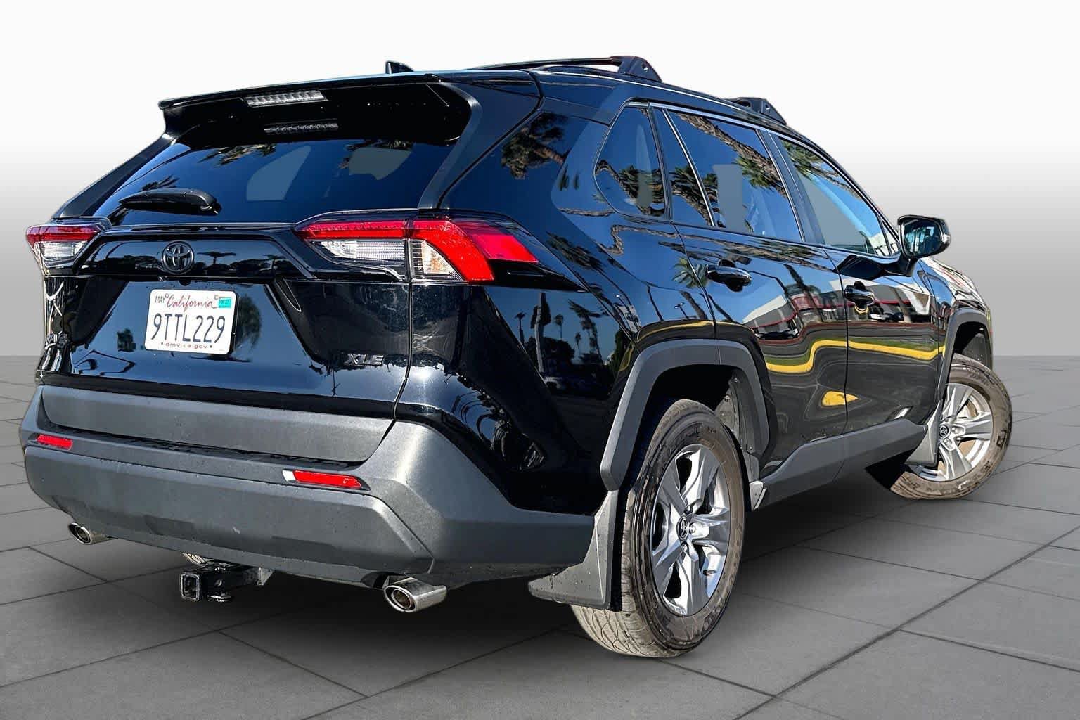 Certified 2025 Toyota RAV4 XLE w/ Convenience Package FWD image 12