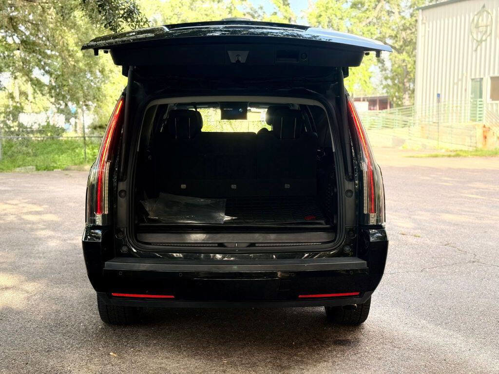 Used 2017 Cadillac Escalade ESV Premium Luxury image 8