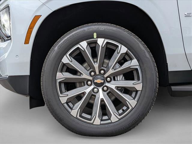 New 2026 Chevrolet Suburban High Country RWD image 18
