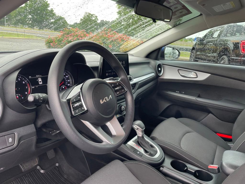Used 2024 Kia Forte LXS FWD image 10
