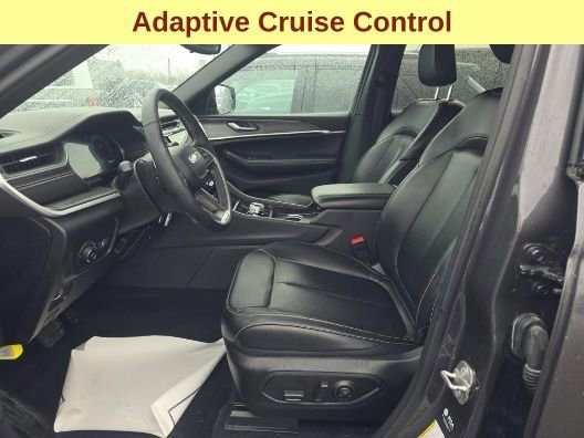 Used 2024 Jeep Grand Cherokee L Limited AWD/4WD image 10