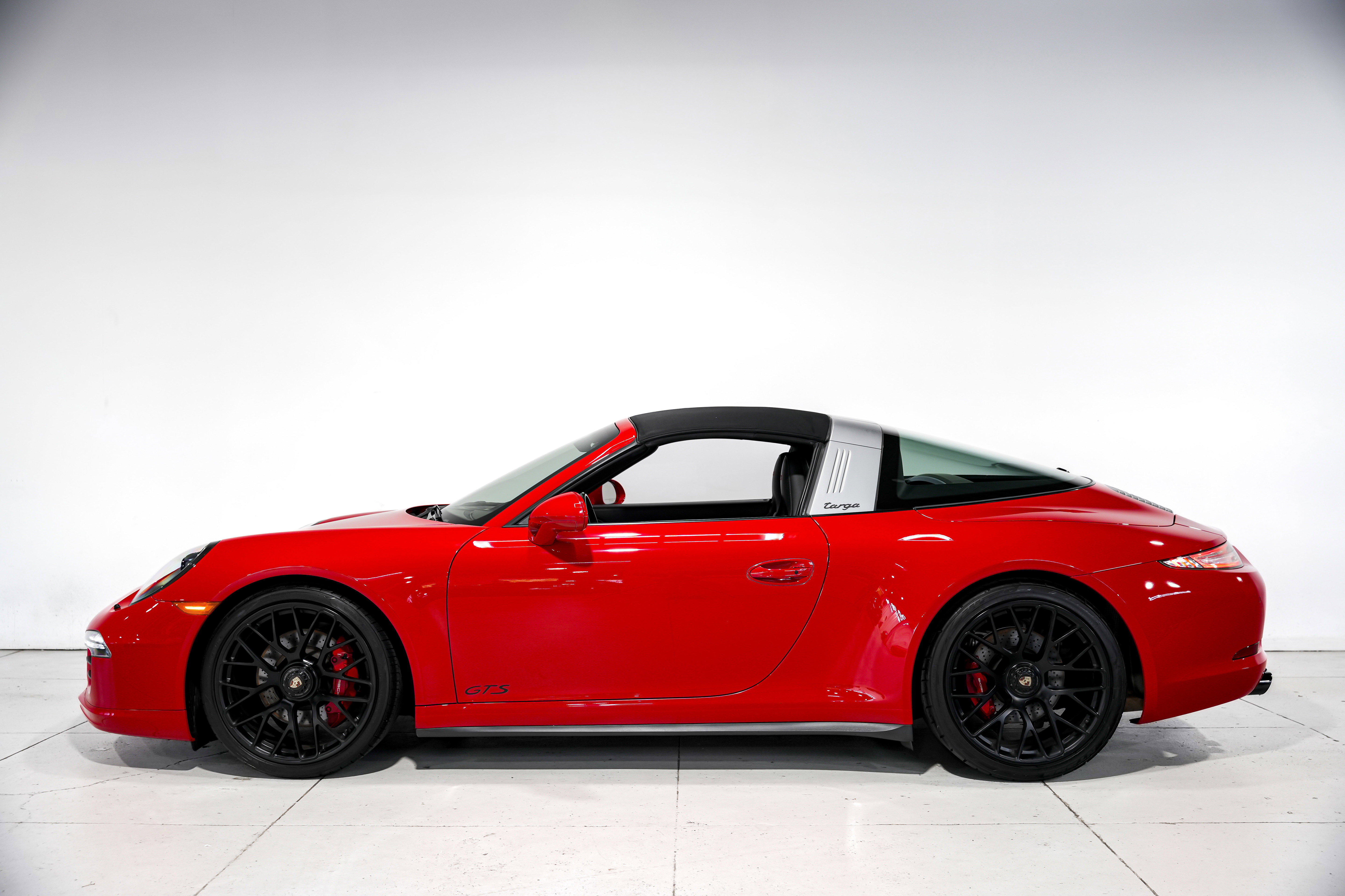 Used 2016 Porsche 911 Targa 4 GTS image 7