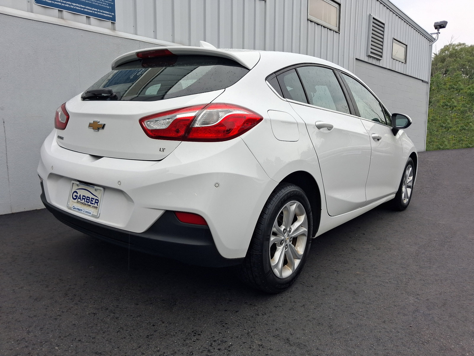 Used 2019 Chevrolet Cruze LT w/ Convenience Package FWD image 10
