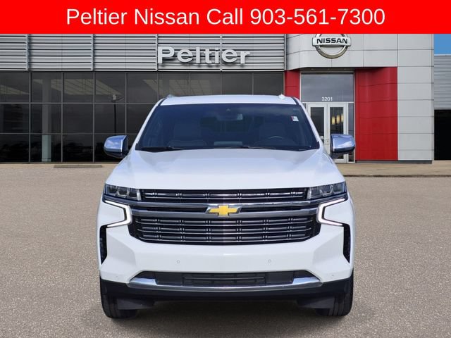 Used 2024 Chevrolet Suburban Premier RWD image 2