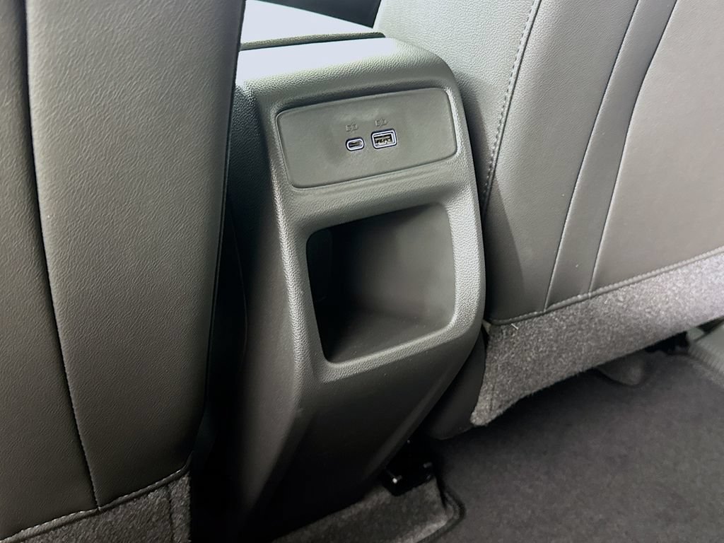 New 2026 Chevrolet Trax LT w/ Midnight Edition FWD image 25