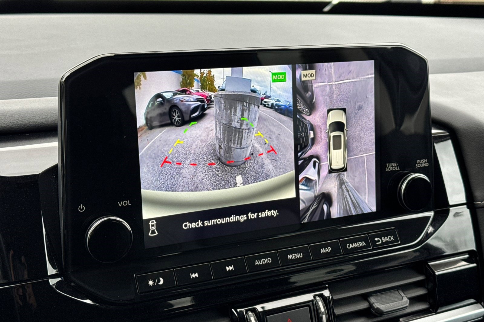 Used 2024 Nissan Pathfinder SL w/ SL Premium Package image 26