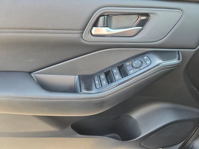New 2026 Nissan Rogue Dark Armor FWD image 21