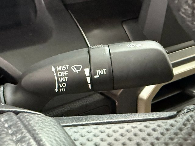 Used 2025 Toyota Tacoma SR5 w/ SR5 Upgrade Package image 14