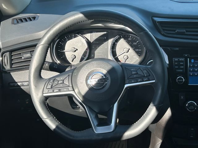 Used 2017 Nissan Rogue SL image 15