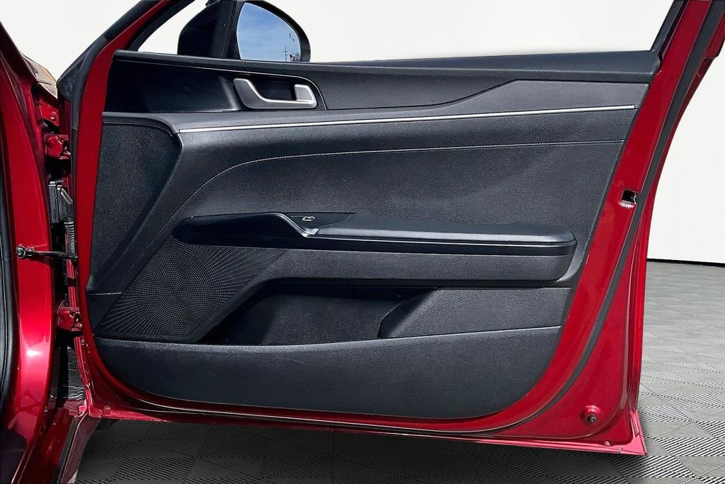 Used 2021 Kia K5 LXS image 24