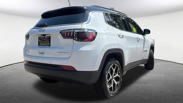 Used 2025 Jeep Compass Limited AWD/4WD image 15