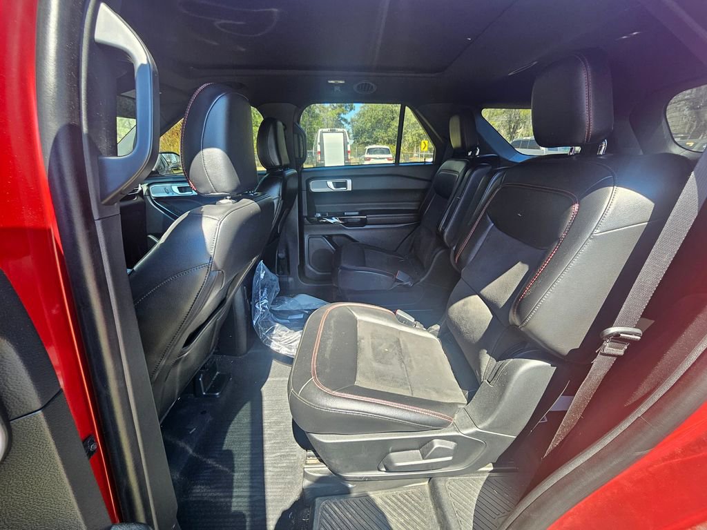 Used 2022 Ford Explorer ST-Line w/ Class IV Trailer Tow Package image 13