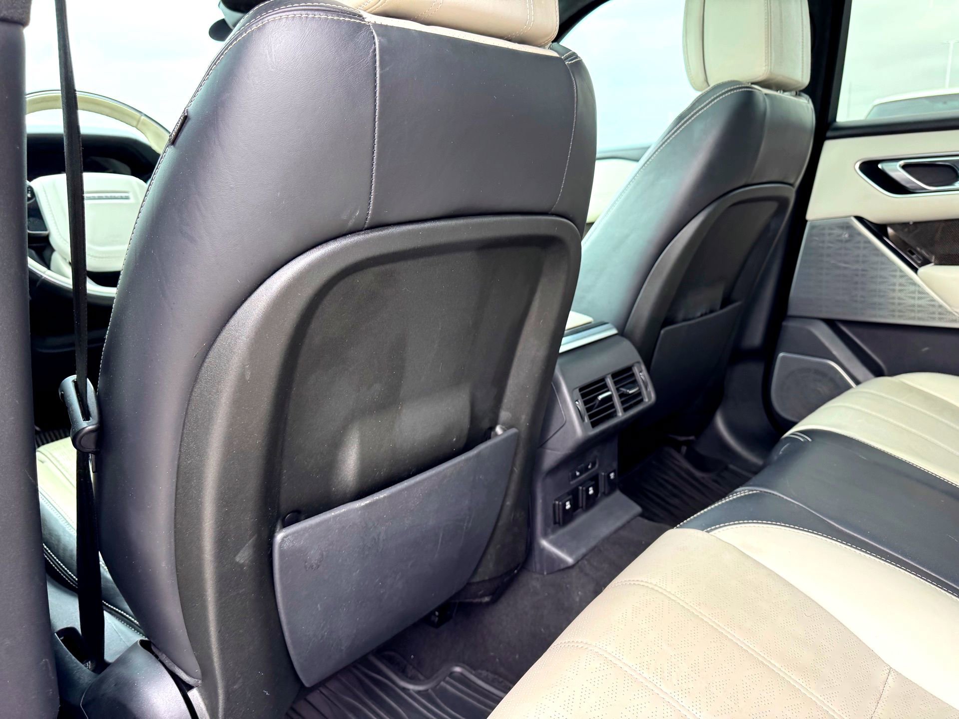 Used 2018 Land Rover Range Rover Velar image 22