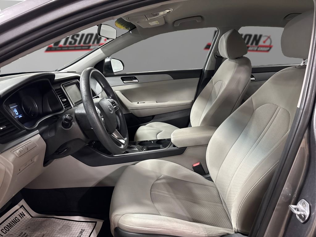 Used 2018 Hyundai Sonata SE image 9