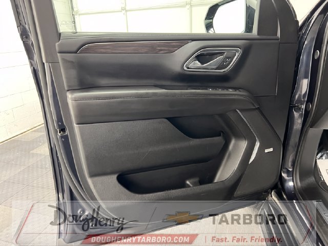 Used 2024 Chevrolet Tahoe LT w/ Luxury Package RWD image 32