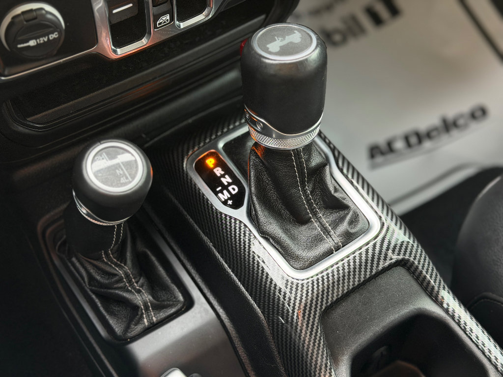 Used 2020 Jeep Wrangler Unlimited Sahara image 11