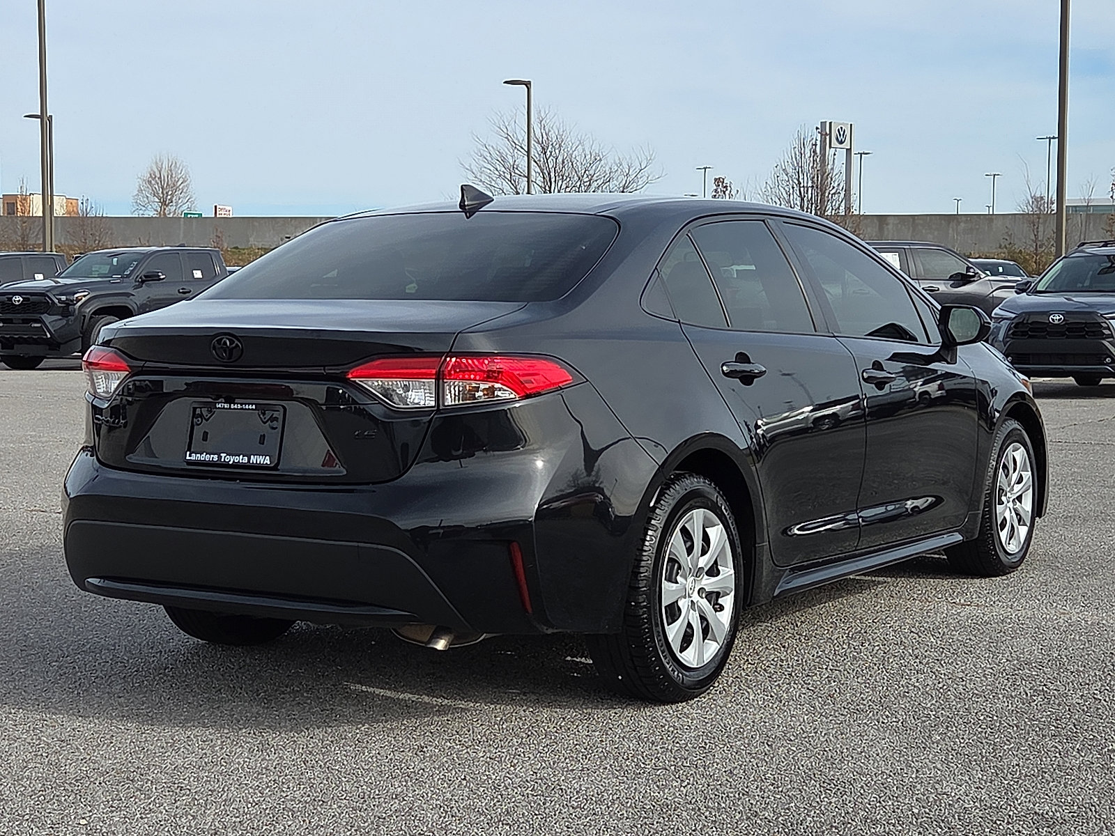 Used 2022 Toyota Corolla LE image 5