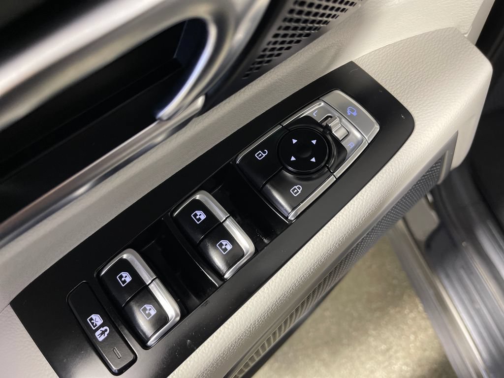 Used 2020 Kia Telluride EX w/ Towing Package AWD/4WD image 18