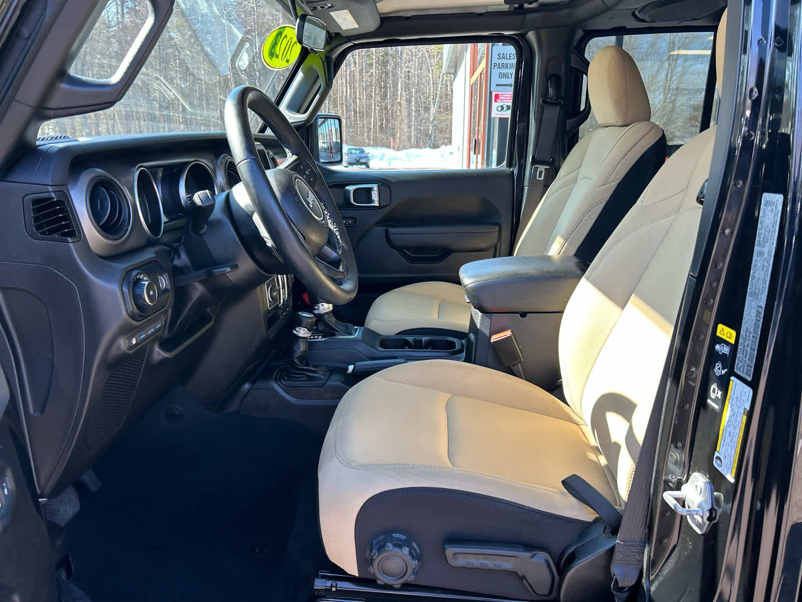 Used 2023 Jeep Wrangler Unlimited w/ Cold Weather Group image 22